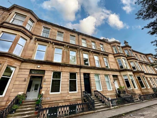 Flat for rent in Strathbungo, Scotland