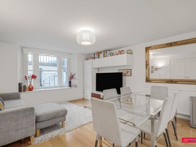 Apartment for rent in Paddington, Greater London