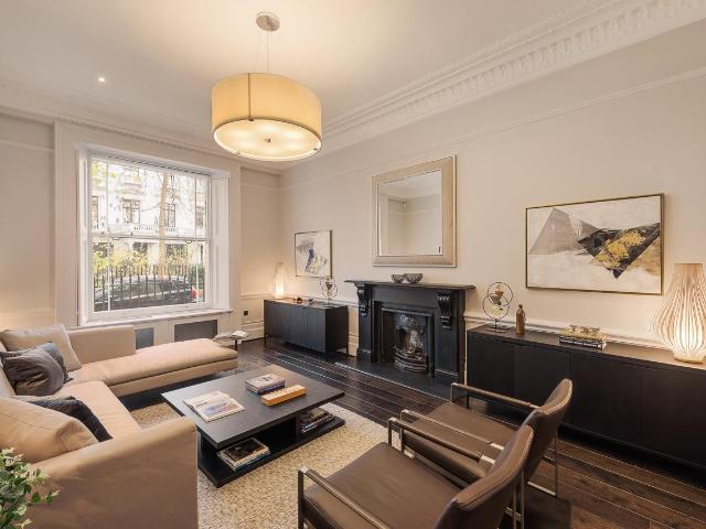 Apartment for rent in Bayswater, Greater London