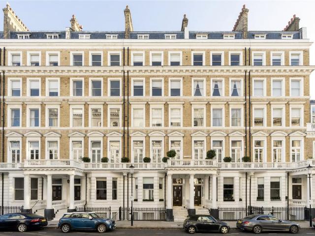 Apartment for rent in South Kensington, Greater London