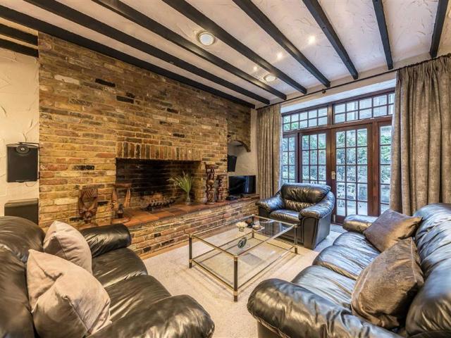 Apartment for rent in South Kensington, Greater London