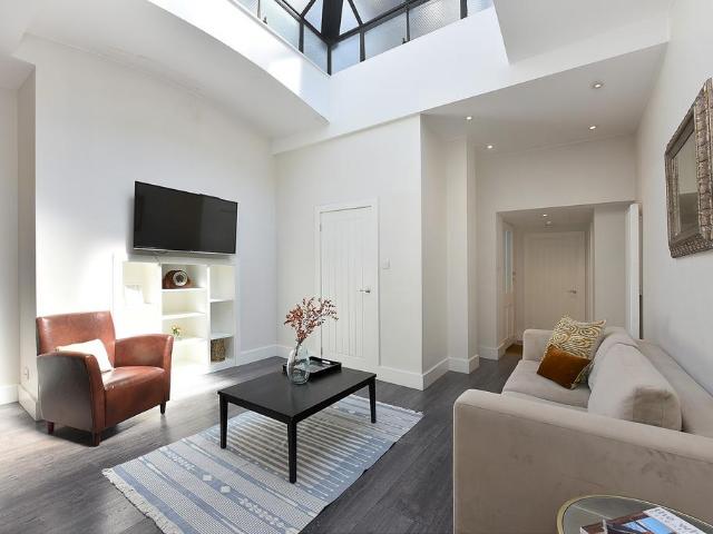 Apartment for rent in Royal Borough of Kensington and Chelsea, Greater London