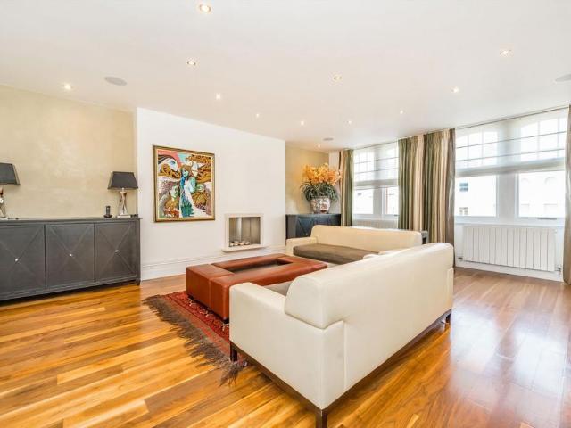 Apartment for rent in Knightsbridge, Greater London