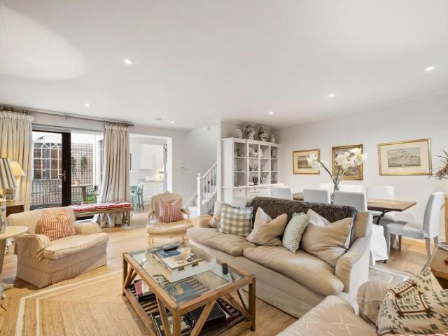 House for rent in South Kensington, Greater London