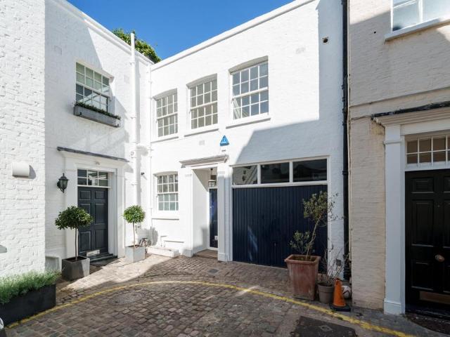 House for rent in South Kensington, Greater London