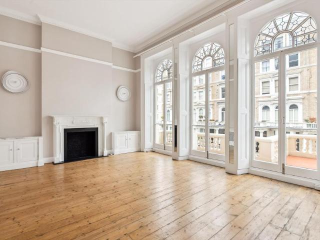 Apartment for rent in South Kensington, Greater London