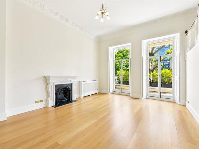 Apartment for rent in Royal Borough of Kensington and Chelsea, Greater London