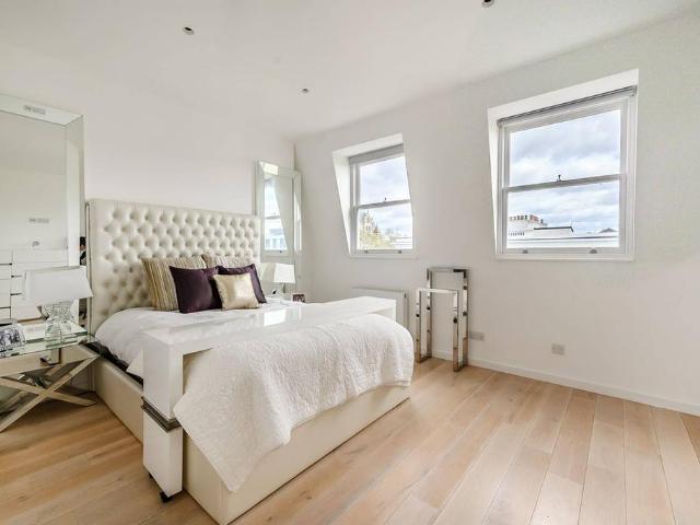 Apartment for rent in Brompton, Greater London