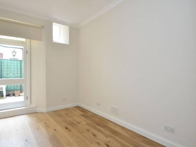 Apartment for rent in Brompton, Greater London