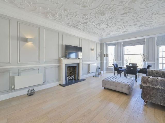 Apartment for rent in Brompton, Greater London