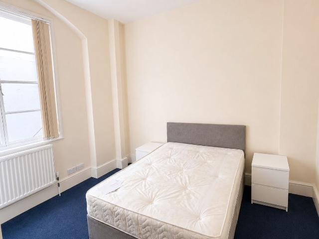 Room for rent in South Kensington, Greater London