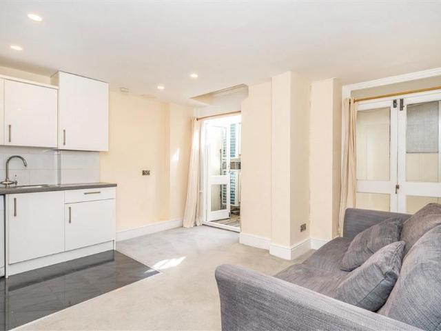 House for rent in South Kensington, Greater London