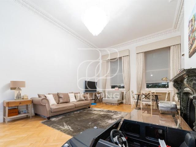 Apartment for rent in South Kensington, Greater London