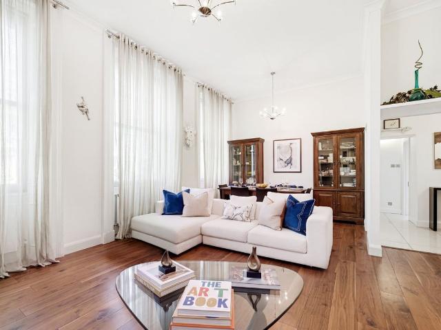 Apartment for rent in South Kensington, Greater London