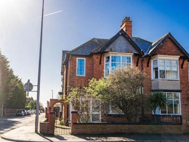 House for sale in Cleethorpes, North East Lincolnshire