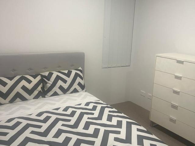 Room for rent in Queens Park, Western Australia