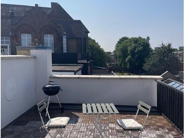 Apartment for rent in Kensal Town, Greater London
