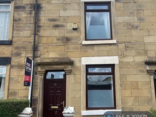 House for rent in Hooley Brow, Burnedge