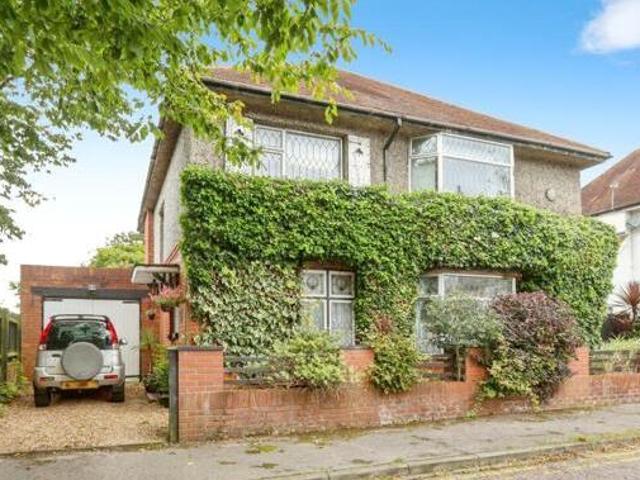 House for sale in Bournemouth, Bournemouth, Christchurch and Poole