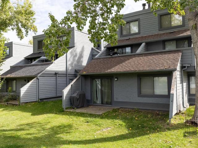 House for rent in Queen's Park Village, Calgary