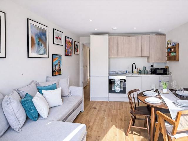 Apartment for rent in Kensal Town, Greater London