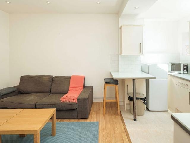 Apartment for rent in Kensal Town, Greater London