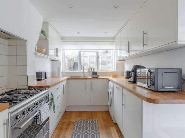 House for rent in Kensal Town, Greater London