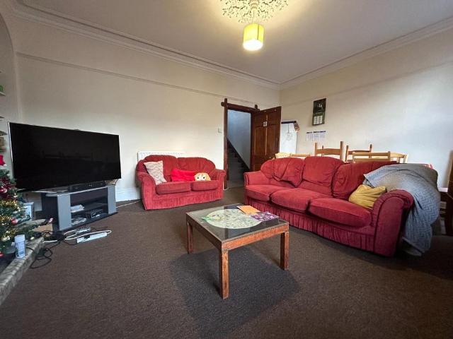 House for rent in Waun Fawr, Wales