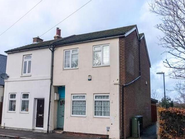 House for sale in Aldershot, Hampshire