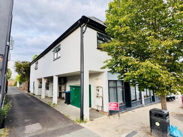 Apartment for rent in Buckhurst Hill, Epping Forest