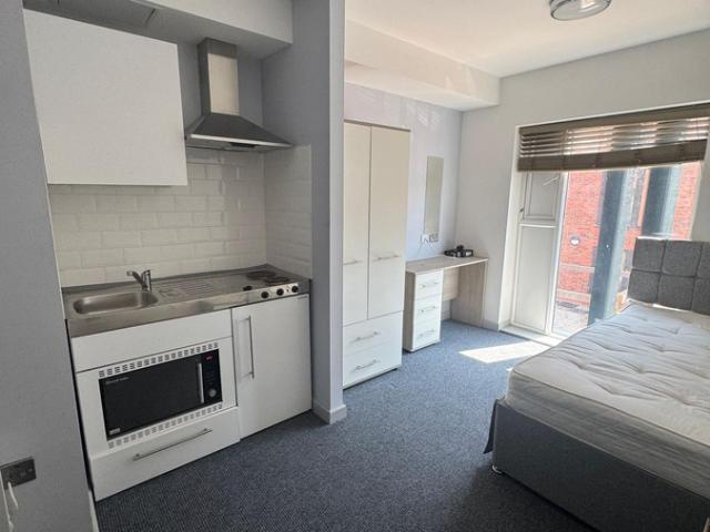 Studio for rent in Spon End, West Midlands