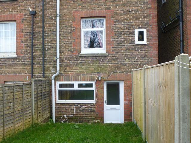 Apartment for rent in Perryfields, West Sussex