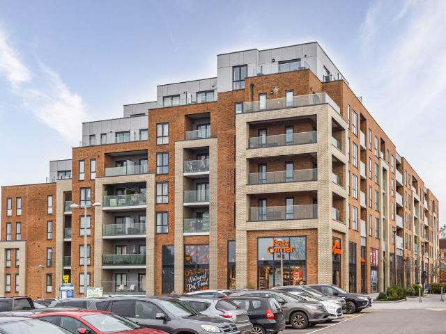 Apartment for rent in Perryfields, West Sussex