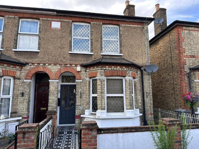 House for rent in Sparrow Farm, Greater London