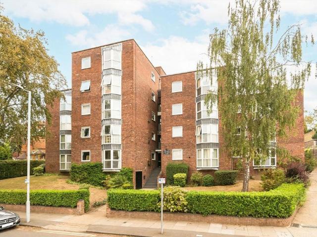 Apartment for rent in Royal Borough of Kingston upon Thames, Greater London