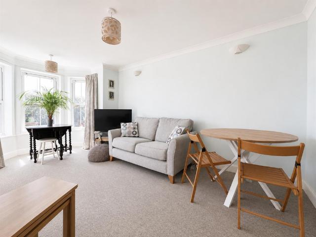 Apartment for rent in Lee-on-the-Solent, Middlecroft