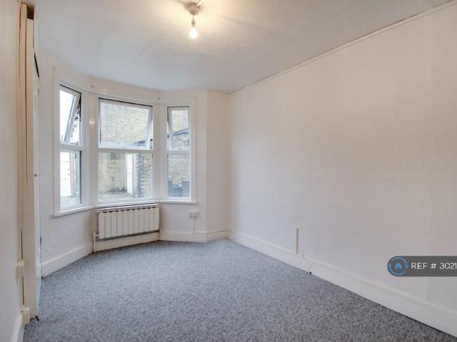 Apartment for rent in Leyton, Greater London
