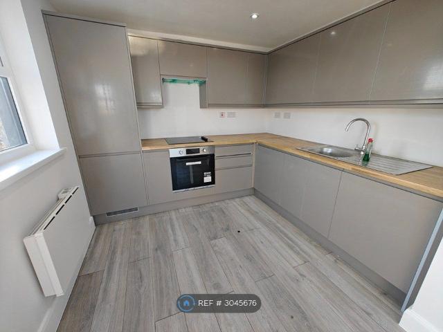 Apartment for rent in Royal Borough of Kingston upon Thames, Greater London