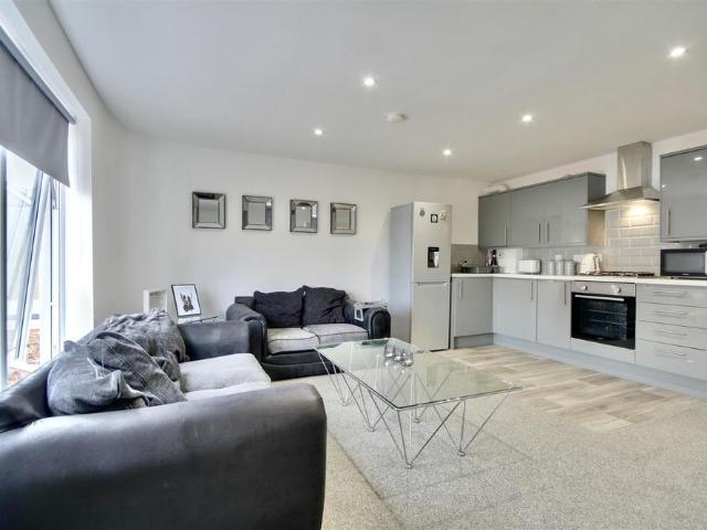 Apartment for rent in Buckland, City Of Portsmouth