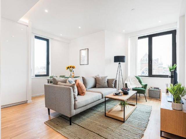 House for rent in Newtown, Reading