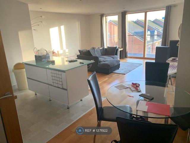 Apartment for rent in Newtown, Reading