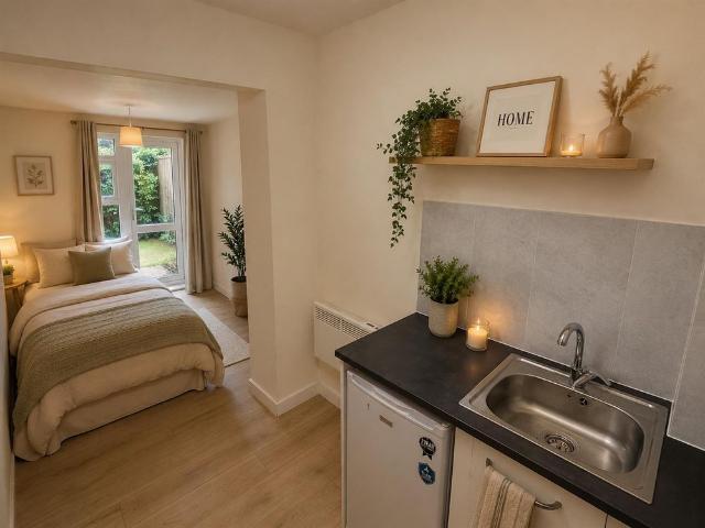 Studio for rent in London Borough of Ealing, Greater London