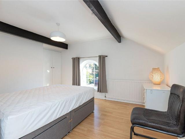 Room for rent in Stoke, Stoke-on-Trent