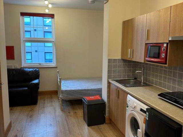 Studio for rent in Spon End, West Midlands