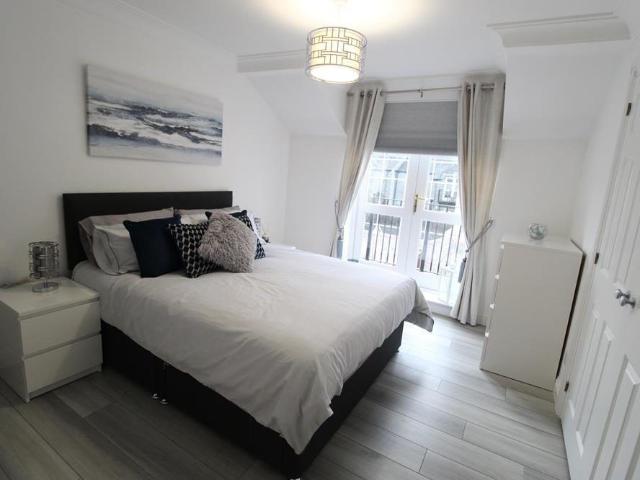 House for rent in Belfast, Queen's Island