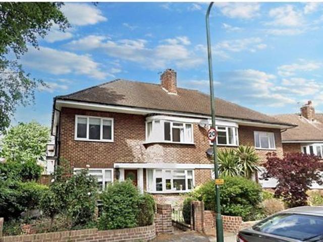 House for rent in Surrey