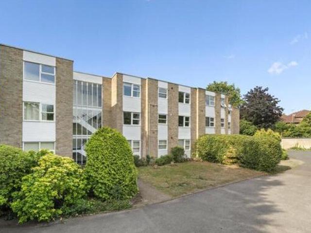 House for sale in Weybridge, Elmbridge