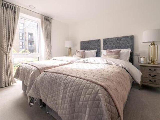 House for sale in Weybridge, Elmbridge