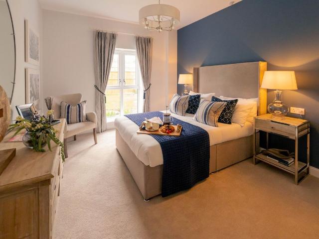 Apartment for rent in Blackhills, Surrey