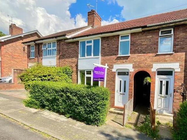 House for sale in Stone, Baswich